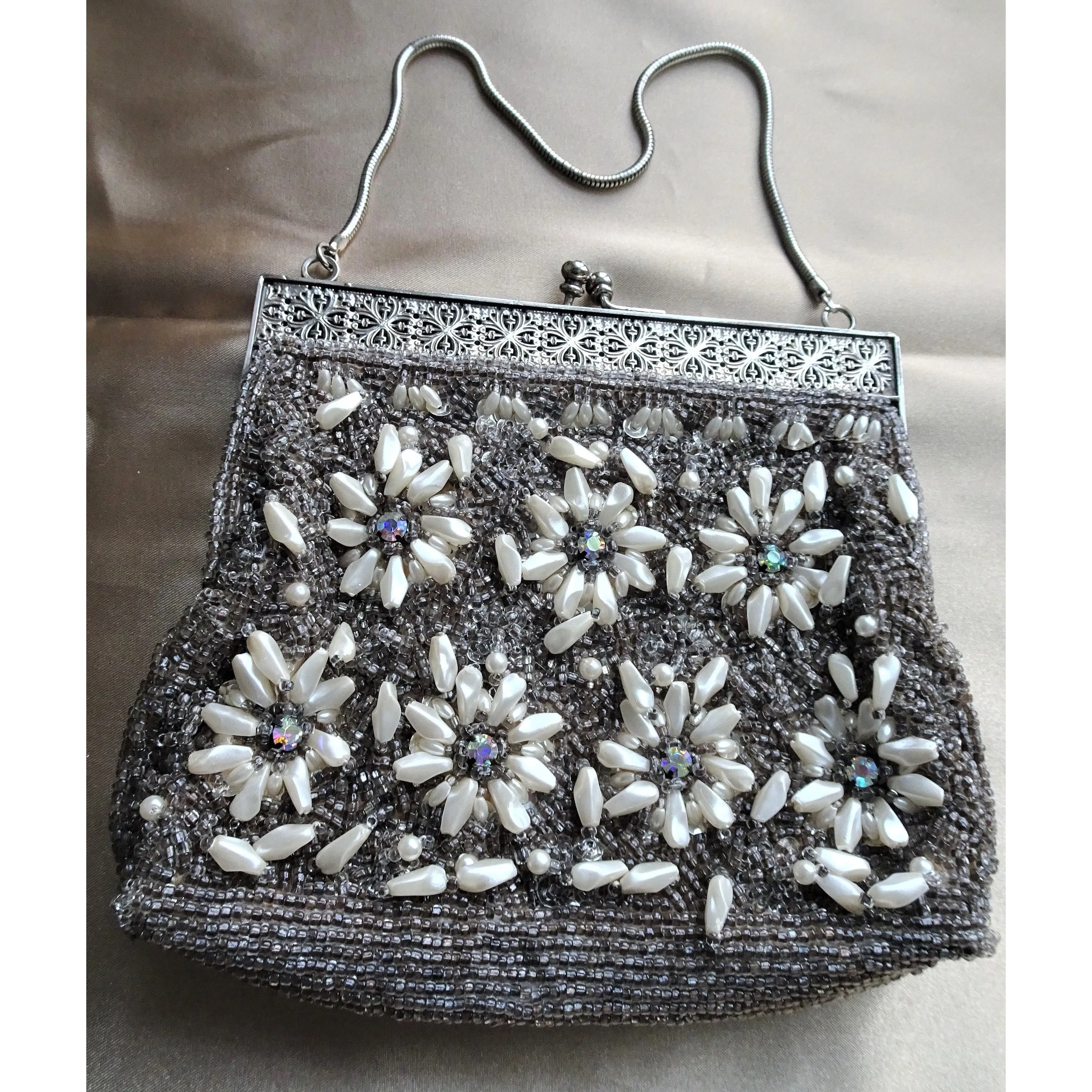 BEAUTIFUL Vintage Hand Beaded Purse, Hong Kong Made Evening Bag, Ornate Silver Metal and Lovely Beads, Collectible Mid Century Beaded Bags