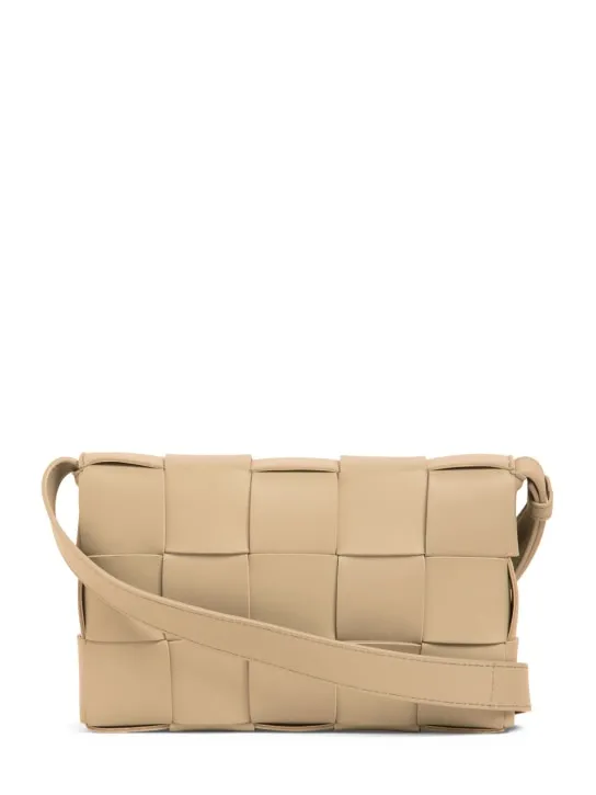 Bottega Veneta   Medium Cassette leather crossbody bag 