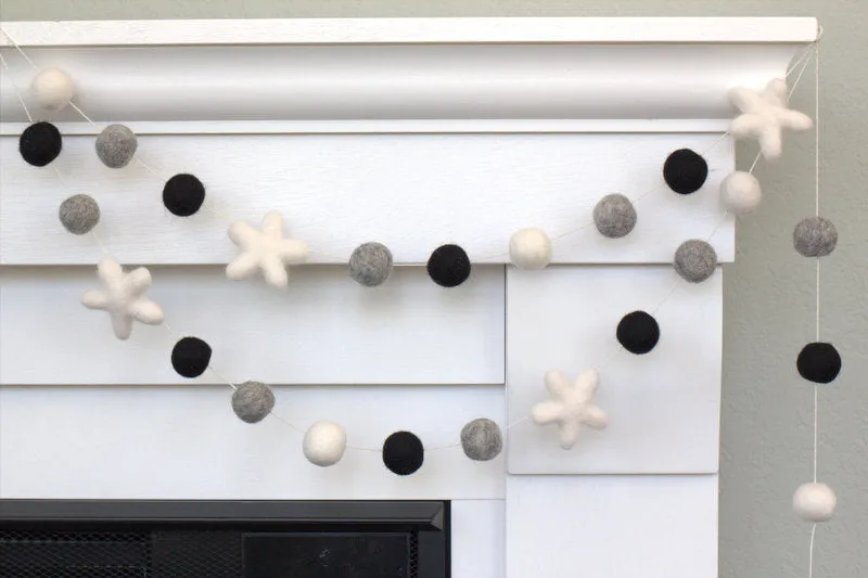 Felt Ball & Star Garland- Black Gray White