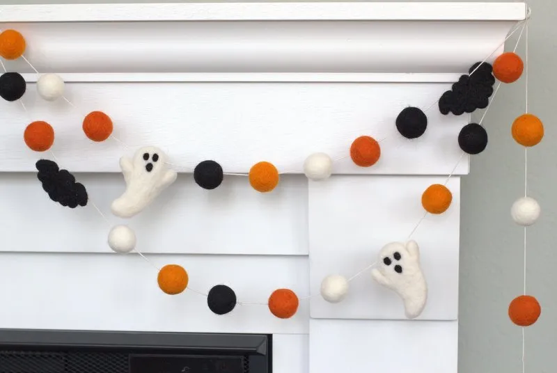 Ghost & Bat Halloween Felt Garland- Orange Black & White