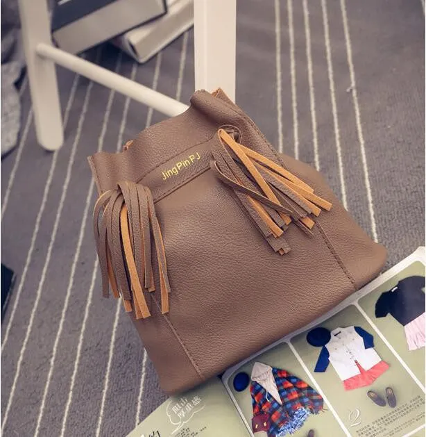 New 2016 Brand Women's Shoulder Bag Fashion Tassel Messenger Bags Pu Leather Clutch Ladies Luxury Brand Designer Crossbody Bags