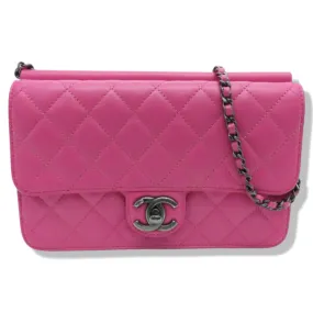 Pre-Owned Chanel Pink Lambskin Chain Shoulder Bag