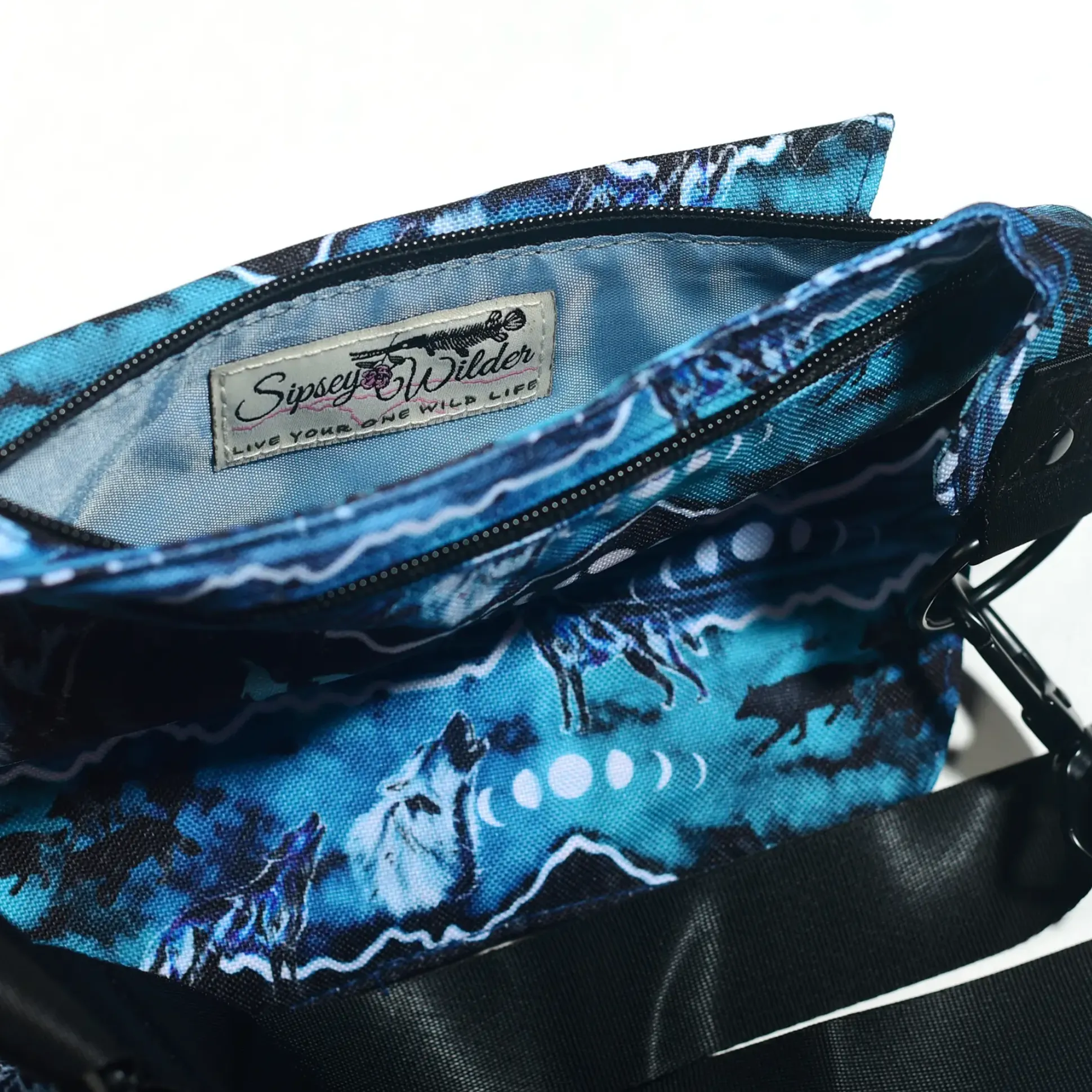 Wild Phase Wolves Hip Bag